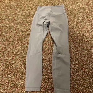Lululemon leggings size 6